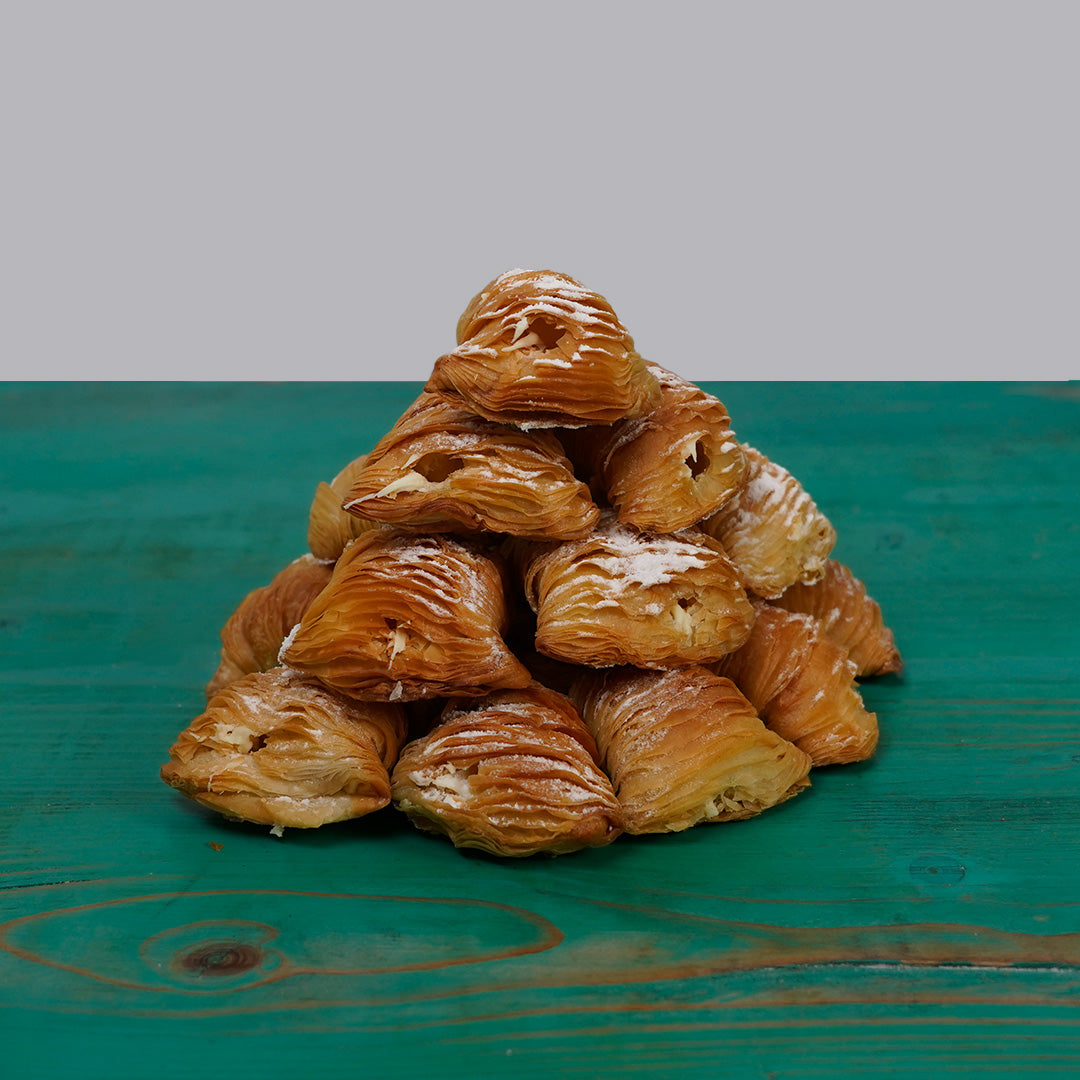 Aragostine stuffed with pistachio cream