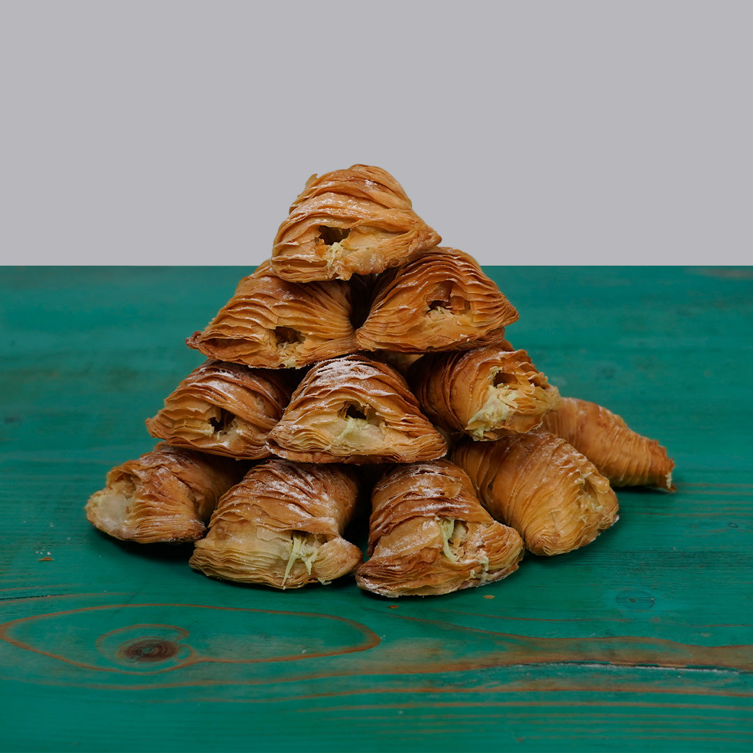 Aragostine stuffed with pistachio cream