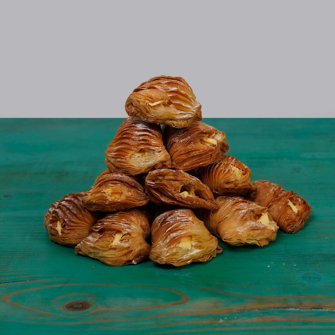 Aragostine stuffed with pistachio cream